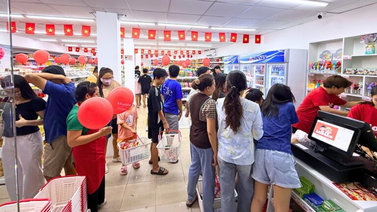 MioMio Phạm Thế Hiển Khai Trương! Thêm Điểm Đến Mới Cho Tín Đồ “Mê Snack” Tại Quận 8
